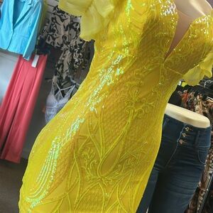 Elegant Yellow Sequin Dress